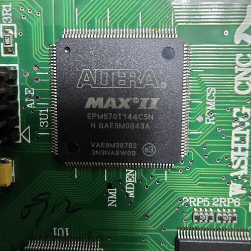 议价阿特拉CPLD芯片EPM1270T144I5Nepm1270t144i5nEPM1270T144I5N