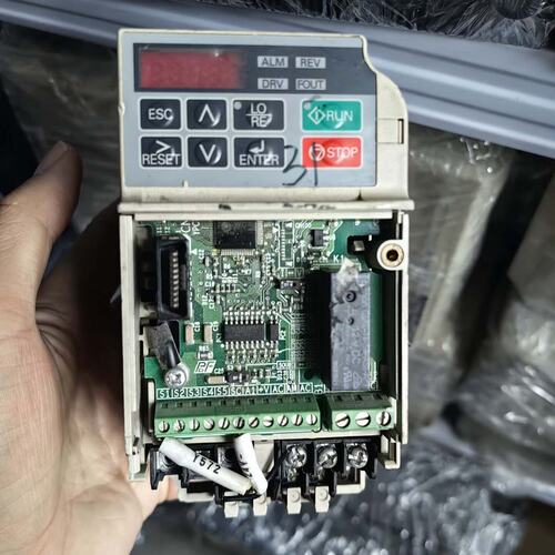 议价变频器CIMR-JT2A0004BAACIMR-JT2A0002BAA