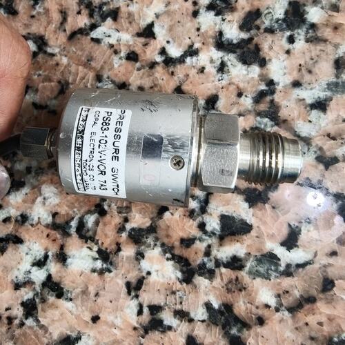 AL压力传感器PS83-102V-VCR-7APS83-102V-VCR-1APS83-102V-VCR-5A