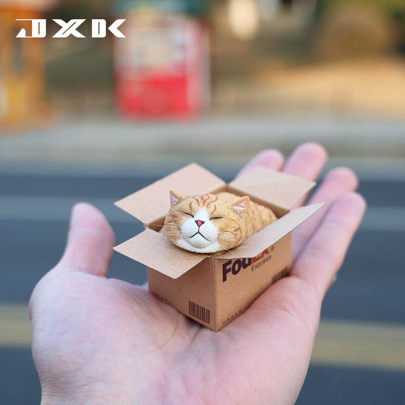 快递猫可爱创意摆件车载桌面橘猫英短车内猫咪公仔饰品模型礼物