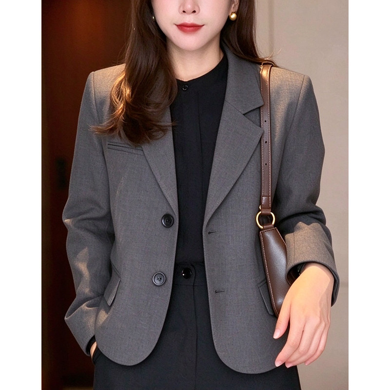 高级感灰色小西装外套女短款小个子时髦洋气显瘦西服2026秋季新款