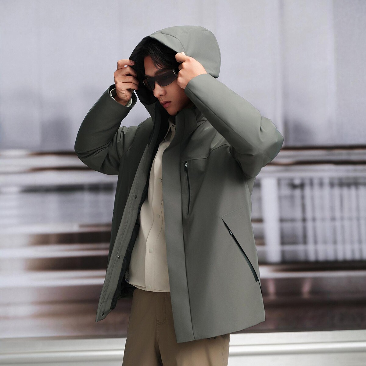 波司登商务短款羽绒服
