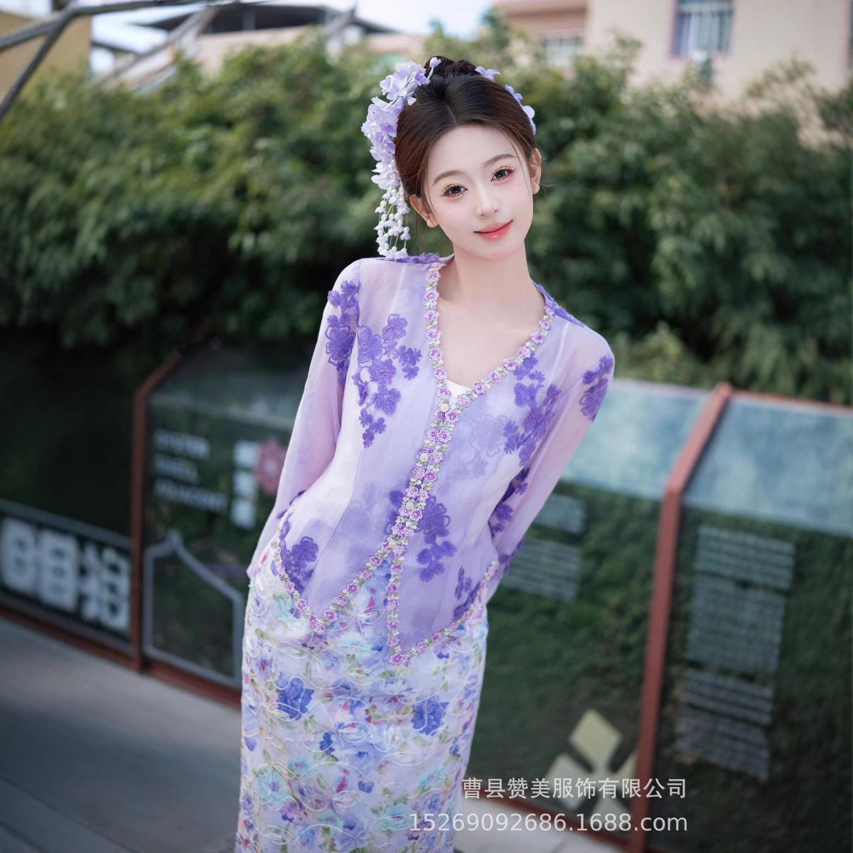 2026新款影楼傣族簪花旅拍写真服装西双版纳少数民族小娘惹摄影艺
