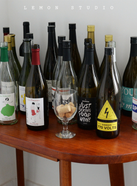 韩国ins风节日法式红酒瓶葡萄酒瓶家居店铺桌面装饰摆件拍照道具