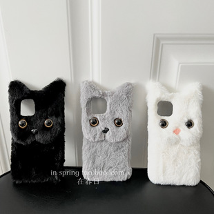 在春日ins可爱黑猫猫咪毛绒手机壳适用苹果17promax软壳iPhone16promax情侣13 14p硅胶xsmax女生15pro