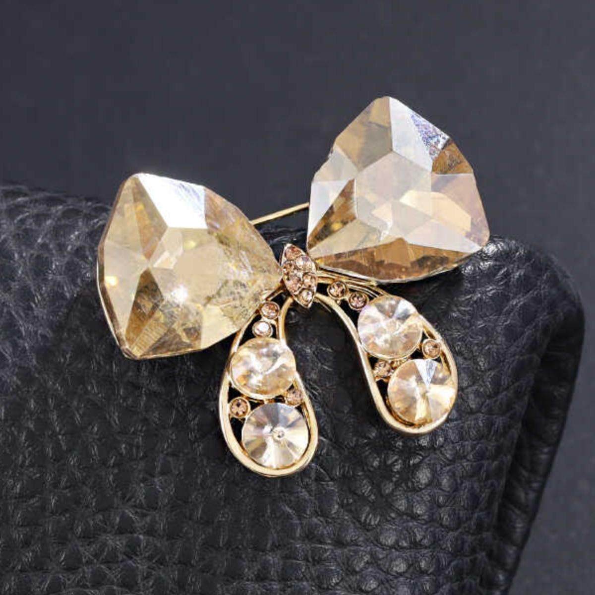 玻璃水晶蝴蝶结胸针香槟金高档女精致别针西装胸花配饰奢华送礼