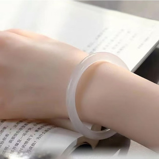 正品 冰种白月光6mm玛瑙手镯细圆条荔枝冻8mm白玉髓叮当镯美人条