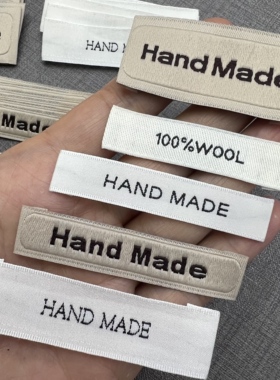 大衣刺绣标签辅料新款复古英文布贴袖标字母织唛个性百搭handmade