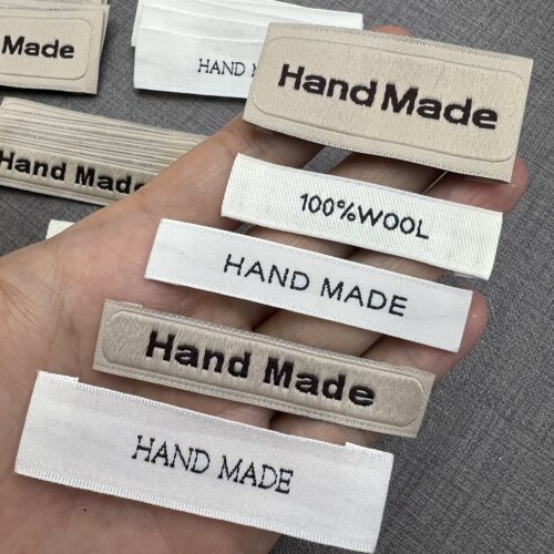 大衣刺绣标签辅料新款复古英文布贴袖标字母织唛个性百搭handmade