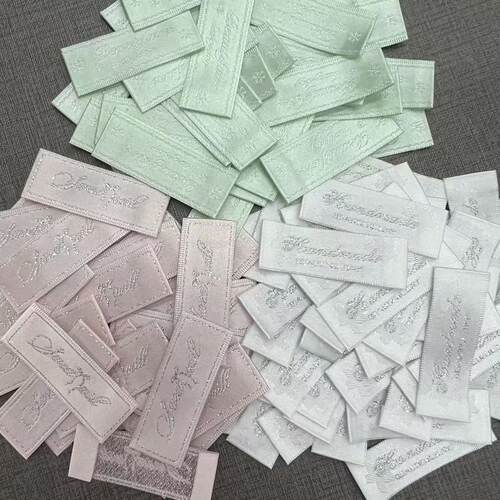 新款缎面织唛袜子英文刺绣织唛手工DIY发饰服装布标领标辅料布标