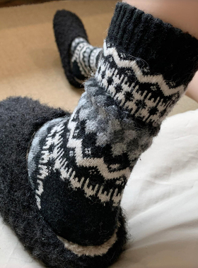 黑色费尔岛好美！复古文艺风不要太绝了~袜子女秋冬羊毛加厚款暖