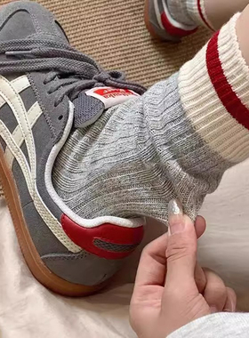 日系与复古并存~灰色搭配红色也太好看了吧~秋冬袜子女款厚款堆堆