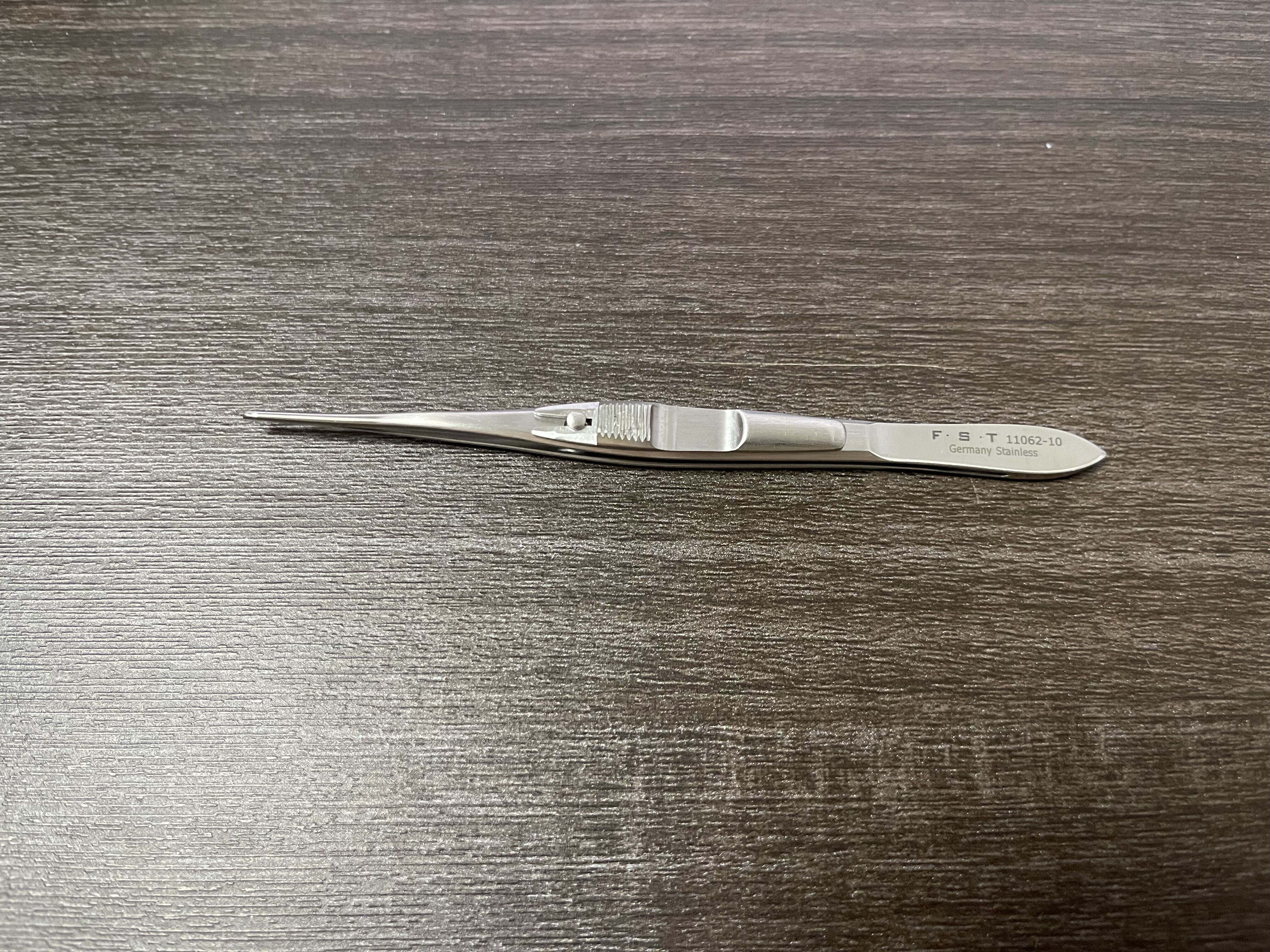 FST镊子11062-10 Sliding Lock Forceps 滑动锁紧光滑镊子