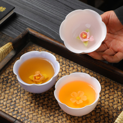 手捏花花口手工陶瓷主人茶杯