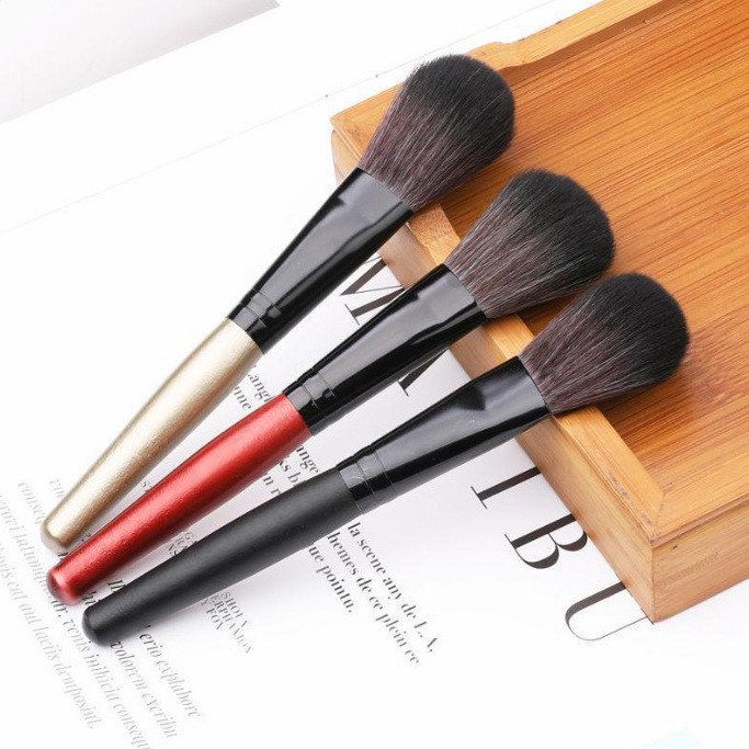 木柄柔软毛腮红刷单支散粉刷腮红刷蜜粉刷单支化妆刷工厂直销定妆