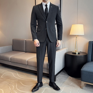 2024春新ins英伦风潮流修身西服男西装三件套装礼服外套Q218P320图片