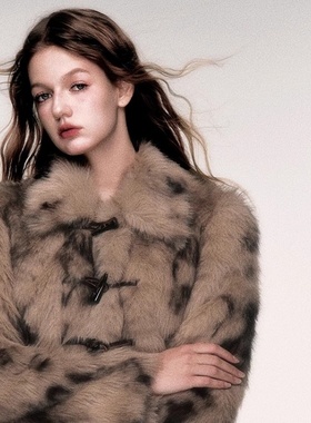 DAYALI FUR大鸭梨原创龙纹时髦复古甜酷牛角扣短款豹纹仿皮草外套