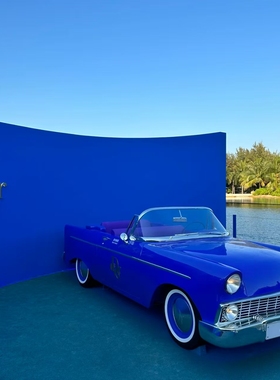 网红打卡点复古汽车模型摆件