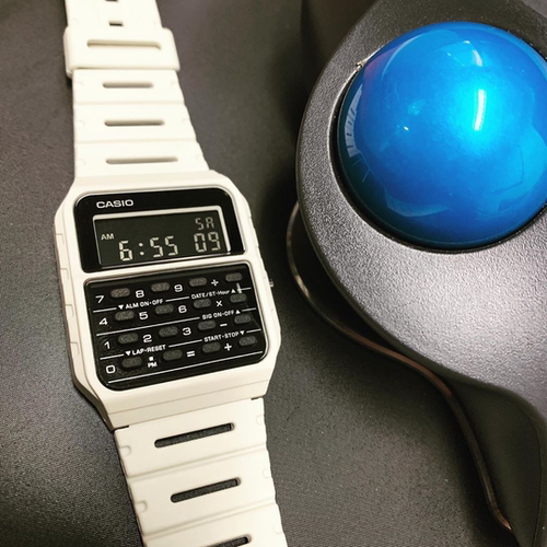 卡西欧老白同款计算器手表