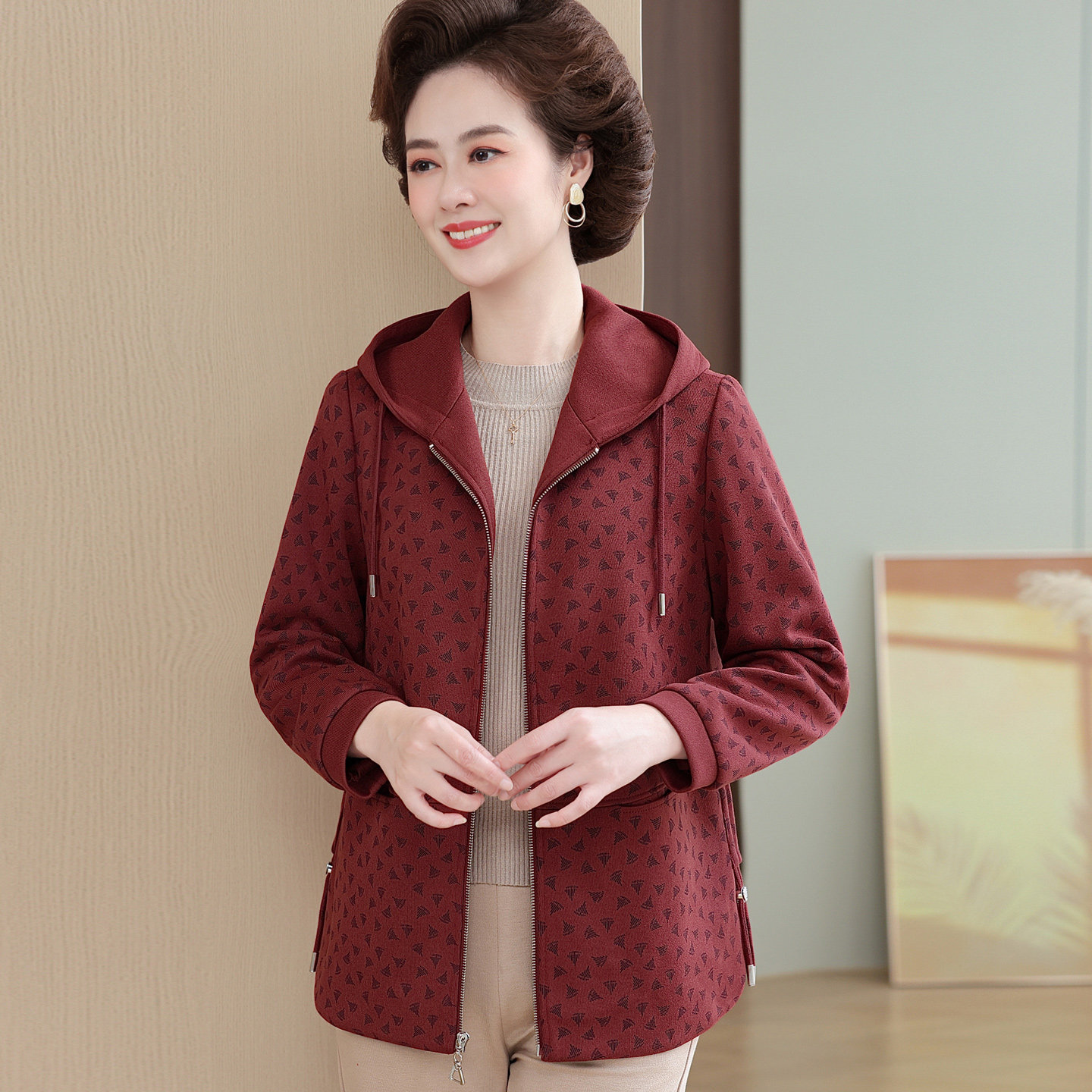 中老年妈妈装外套秋冬新款今年流行端庄大气婆婆春秋休闲夹克连帽