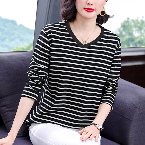 棉质V领长袖t恤女外穿春秋2026新款大码妈妈装打底衫宽松条纹上衣