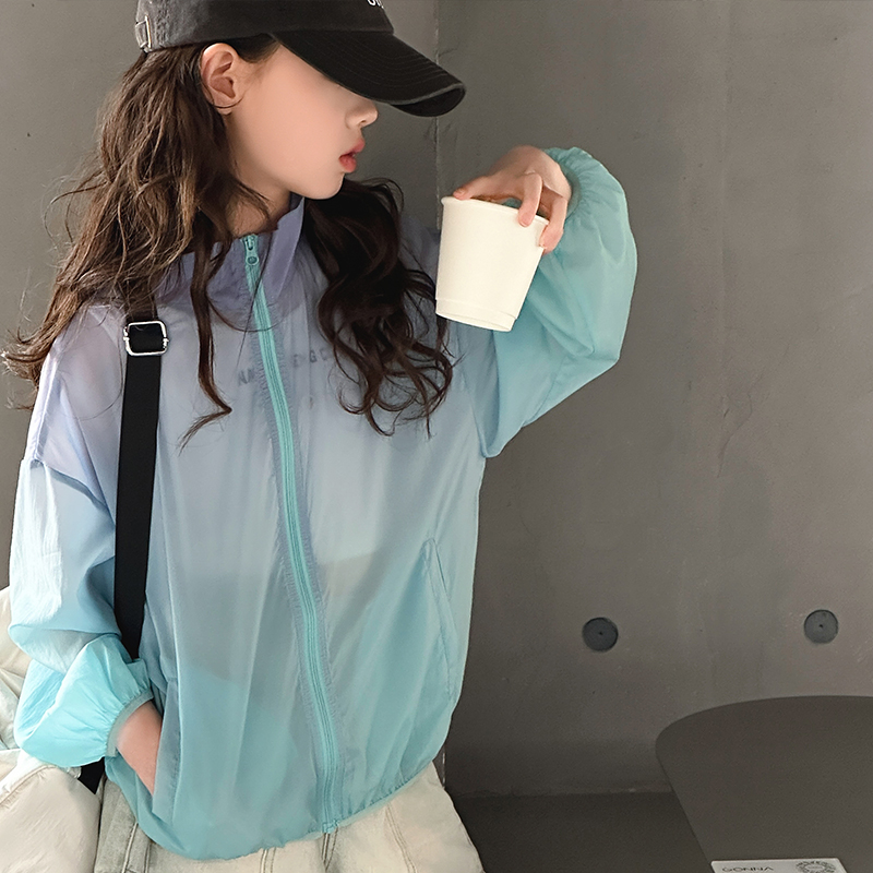 女童防曬衣2025新款夏季輕薄款兒童洋氣大童女孩漸變色防曬服外套