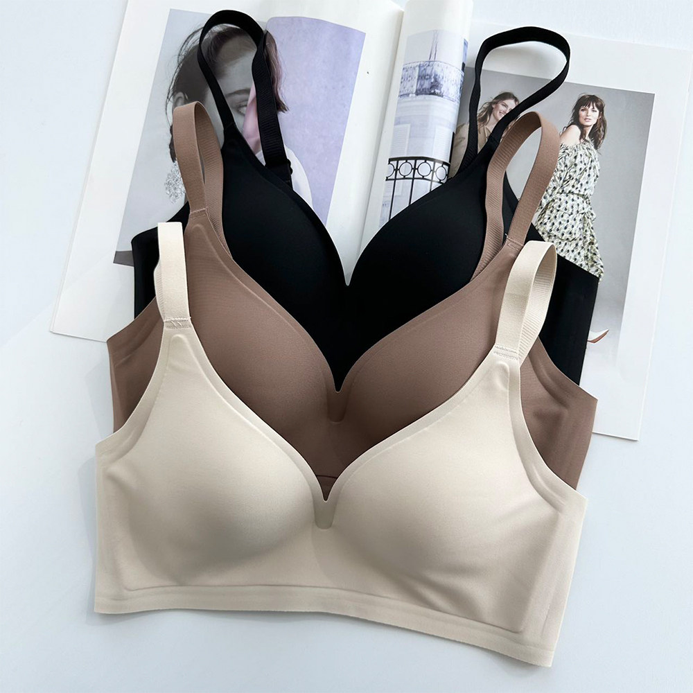 柜货同款 高端23秋冬无痕裸感深v一片式无钢圈舒适聚拢文胸女胸衣