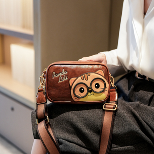 宽肩带撞色通勤小方包包女2026新款单肩斜挎相机包可爱卡通手机包