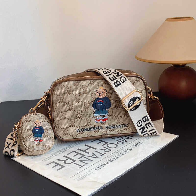 2025新款小众卡通帆布单肩斜挎包高级感洋气小方包复古通勤手机包,箱包皮具/热销女包/男包,小方包,淘宝优惠券,粉丝福利购,淘宝优惠卷