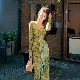 绿色碎花春季新款气质收腰长裙连衣裙女款爆款2026新款高级感轻奢