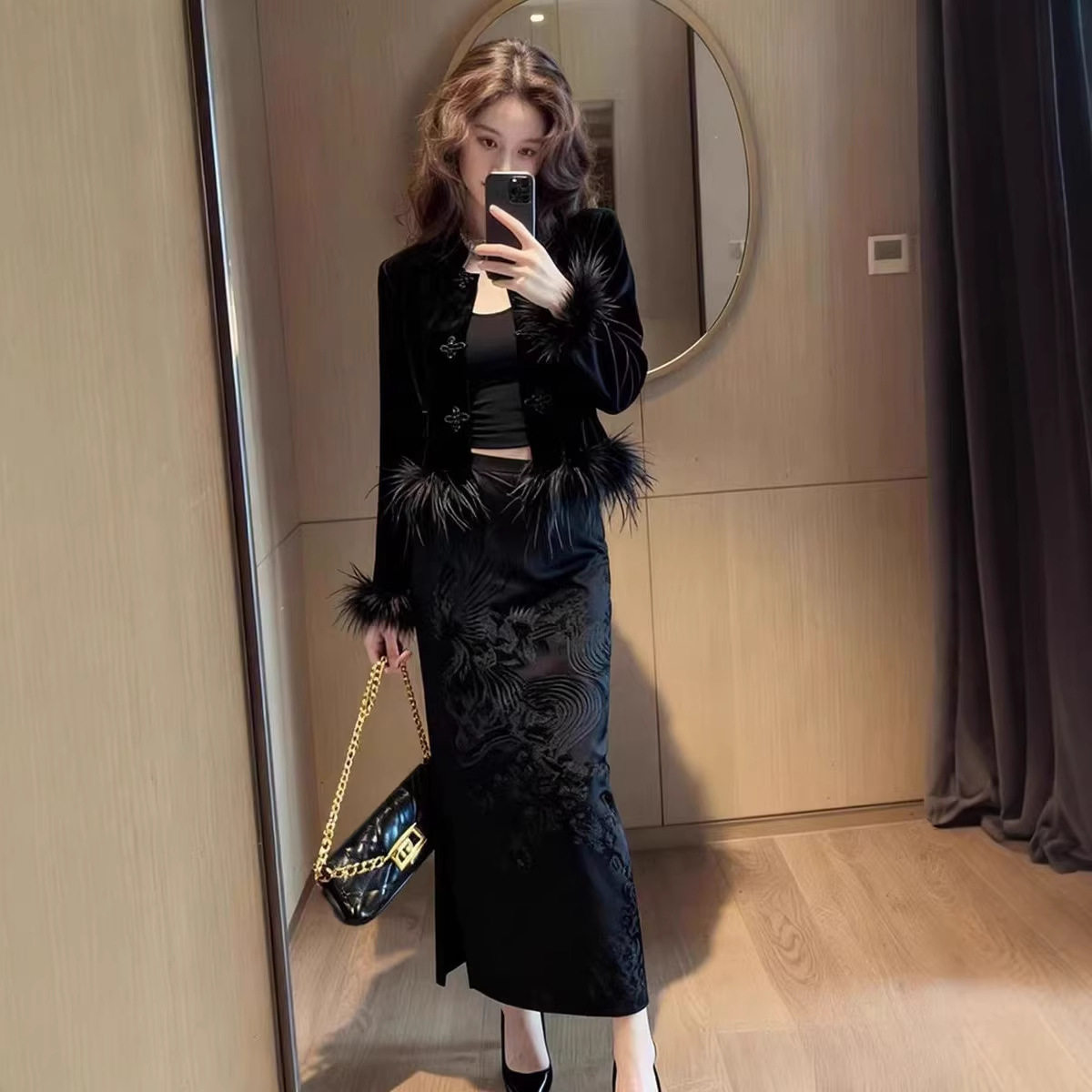 巨好看的冬装一整套高端精致新中式国风黑色丝绒外套半身裙套装女