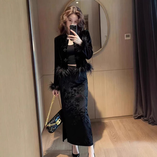 巨好看的冬装一整套高端精致新中式国风黑色丝绒外套半身裙套装女