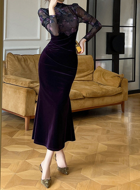 2025秋冬装新款纯欲风性感网纱印花修身包臀丝绒连衣裙21076