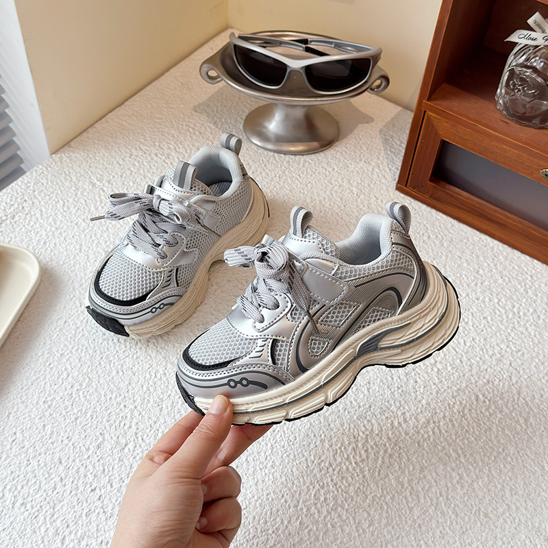 女童运动鞋2026春夏新款儿童网面透气休闲鞋中大童轻便防滑老爹鞋