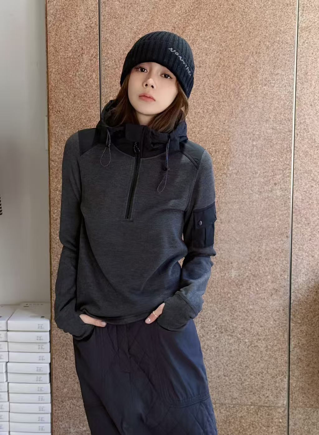 深圳南油Dress Queen正品新款时尚连帽半拉链百搭长袖磨毛打底衫