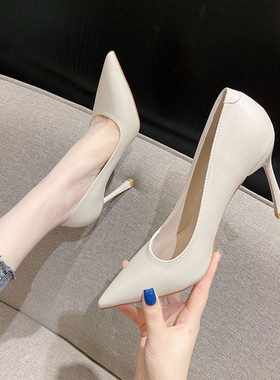 米白色高跟鞋女2026新款性感细跟气质尖头单鞋网红百搭职业工作鞋