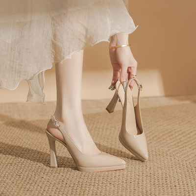 防水台包头一字带后空凉鞋高跟