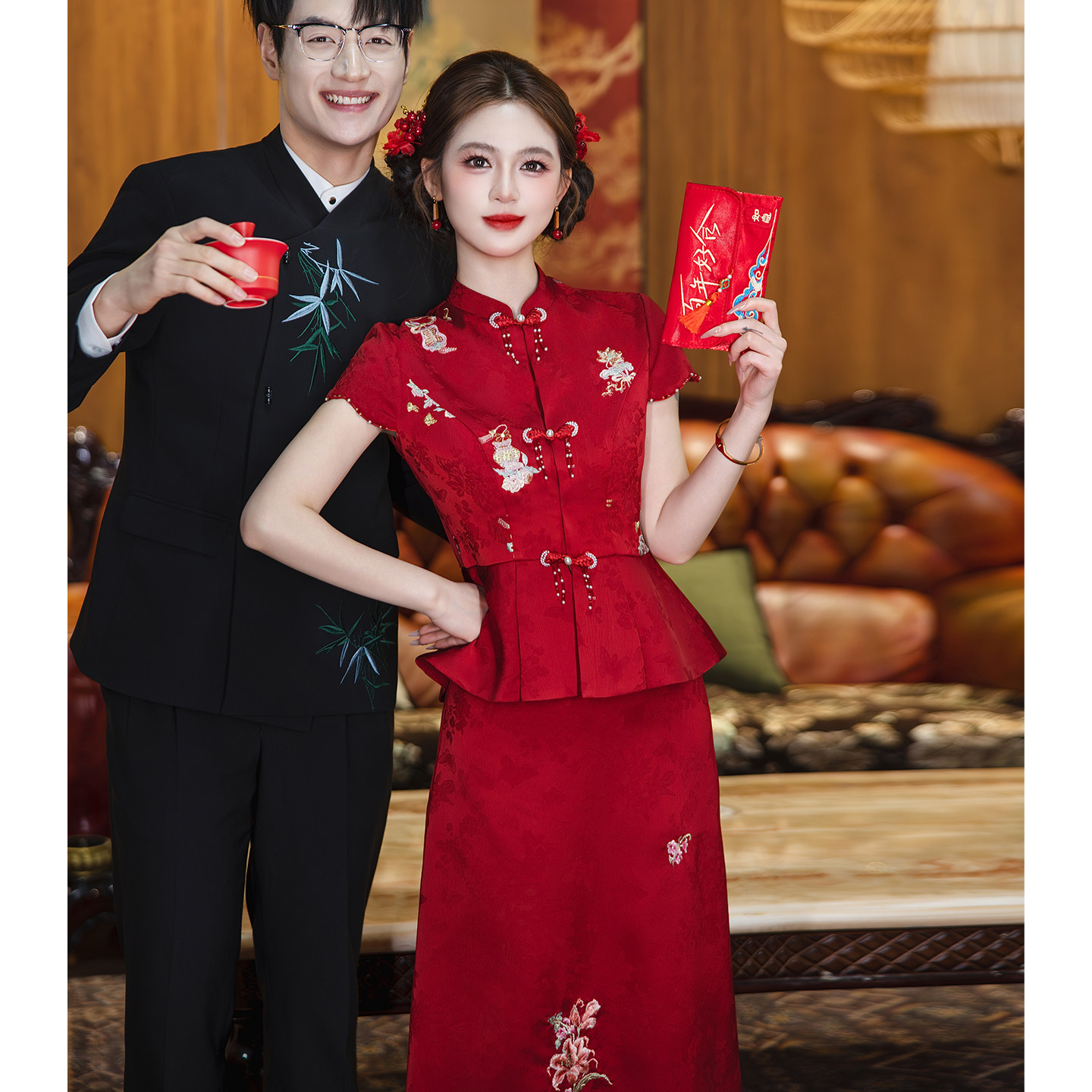 两件套敬酒服新娘高级感轻奢订婚礼服裙新中式旗袍回门服红色刺绣