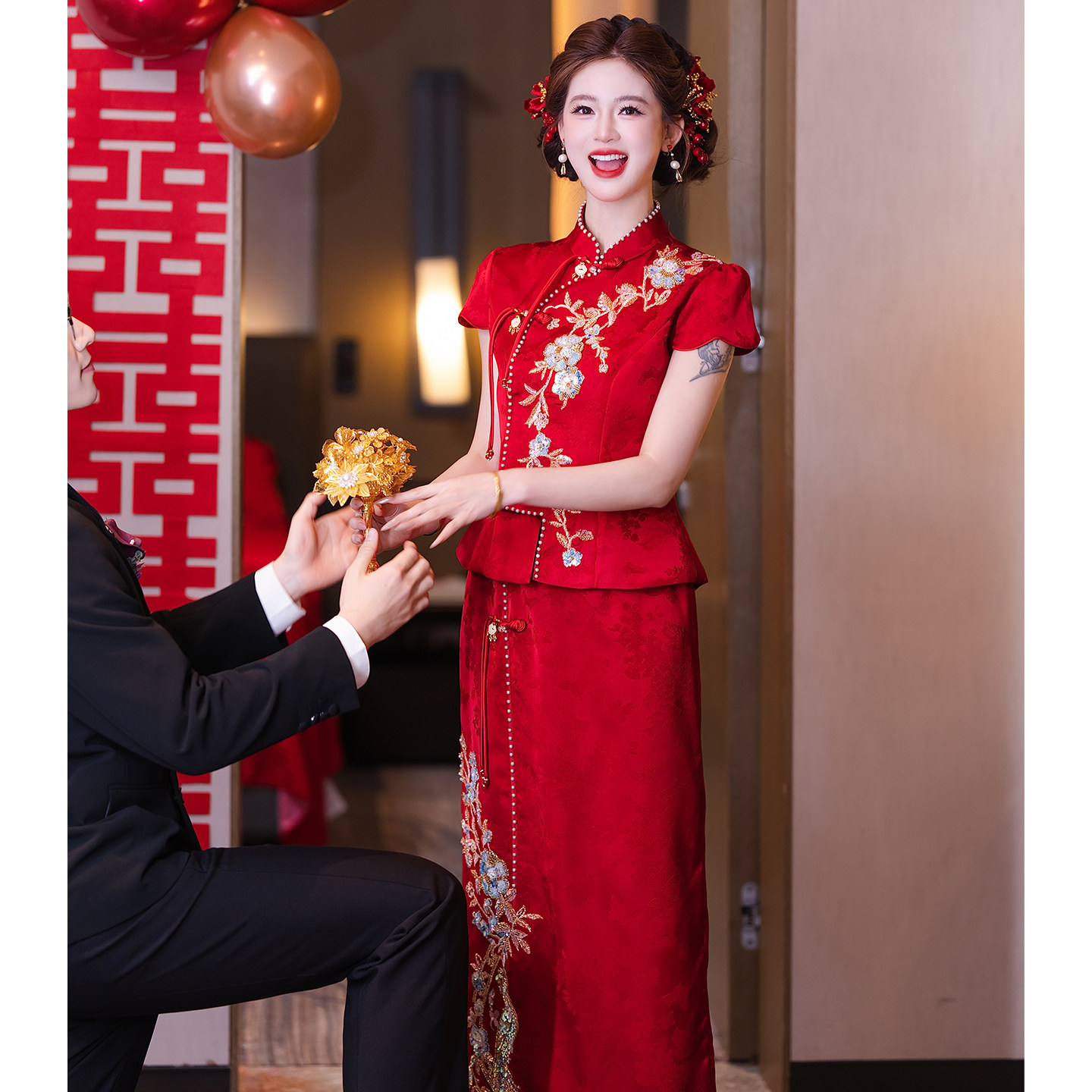 红色敬酒服新娘2026新款新中式旗袍两件套订婚礼服裙修身回门便装