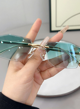 【亏本清仓】gm墨镜女网红太阳镜潮时尚黑色镜大脸显瘦防紫外线