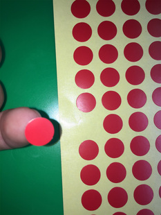 1CM红色小圆点贴纸圆形不干胶红颜色标识贴10MM小圆标1800个 40元