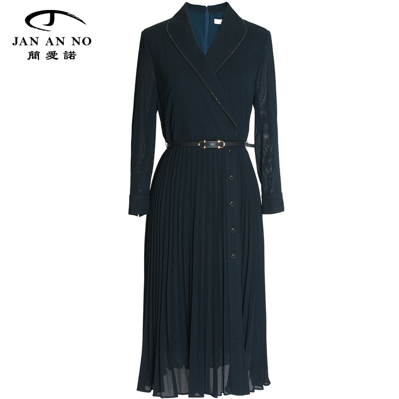 时尚款式，舒适面料，修身版型