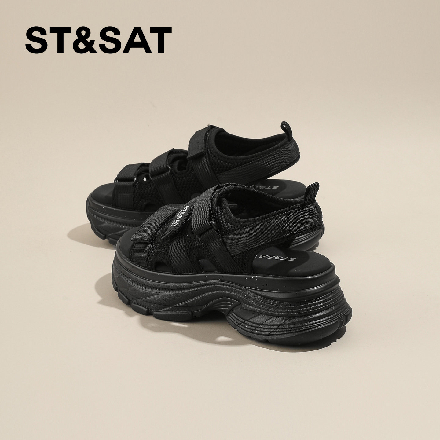 星期六罗马凉鞋女2026新款松糕底黑色魔术贴松糕底配裙子运动凉鞋