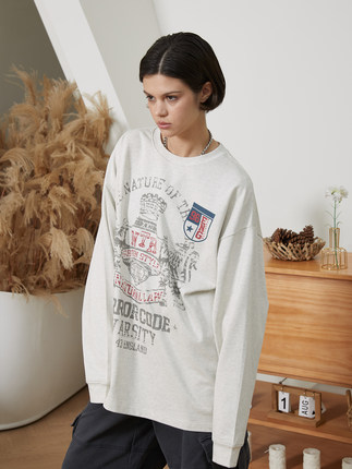 ERRORCODErobot复古校园残痕徽章燕麦灰基础长袖T恤百搭打底衫