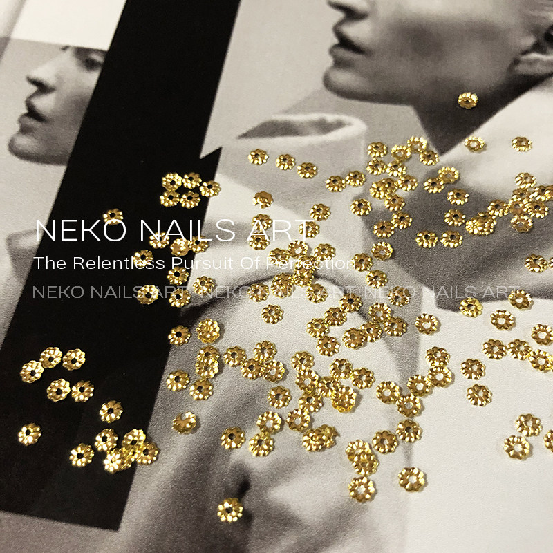 NEKONK金属铆钉空心花美甲饰品