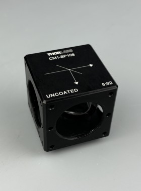 CM1-BP108 偏振立方体安装的膜片分束器 无镜片 现货