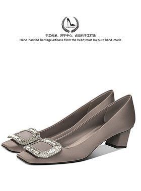 LUKE春秋新款法式rv水钻方头绸缎面中跟浅口设计感小众单鞋女通勤