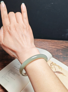 和田玉青白玉手镯55mm保真送证书