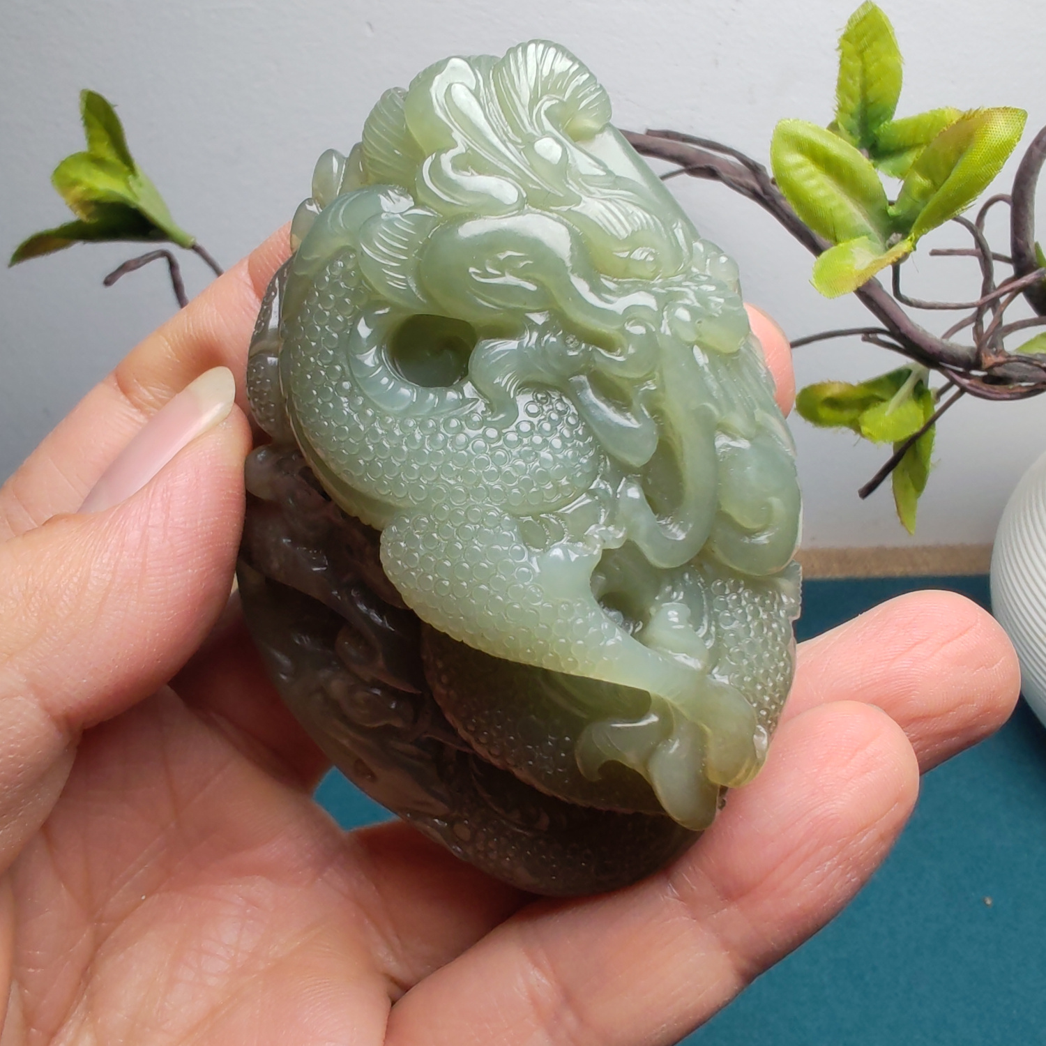 新疆和田玉且末糖青白玉龙祥云手把件苏工精雕男女国风苍龙献瑞