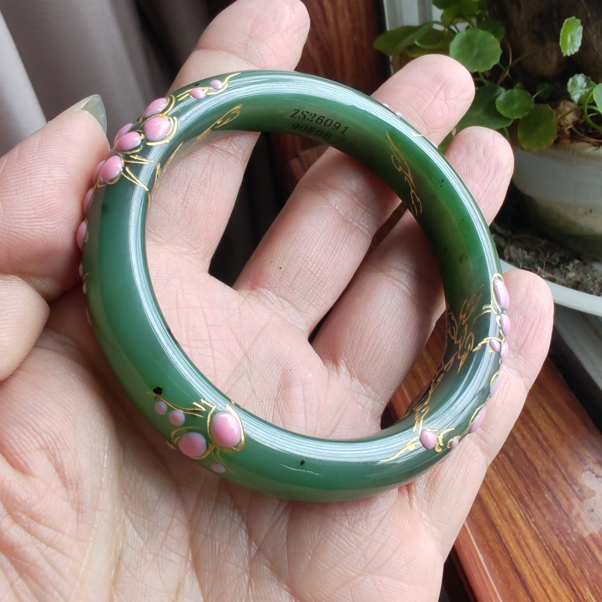 和田碧玉雕花描金手镯58mm+爆款图片